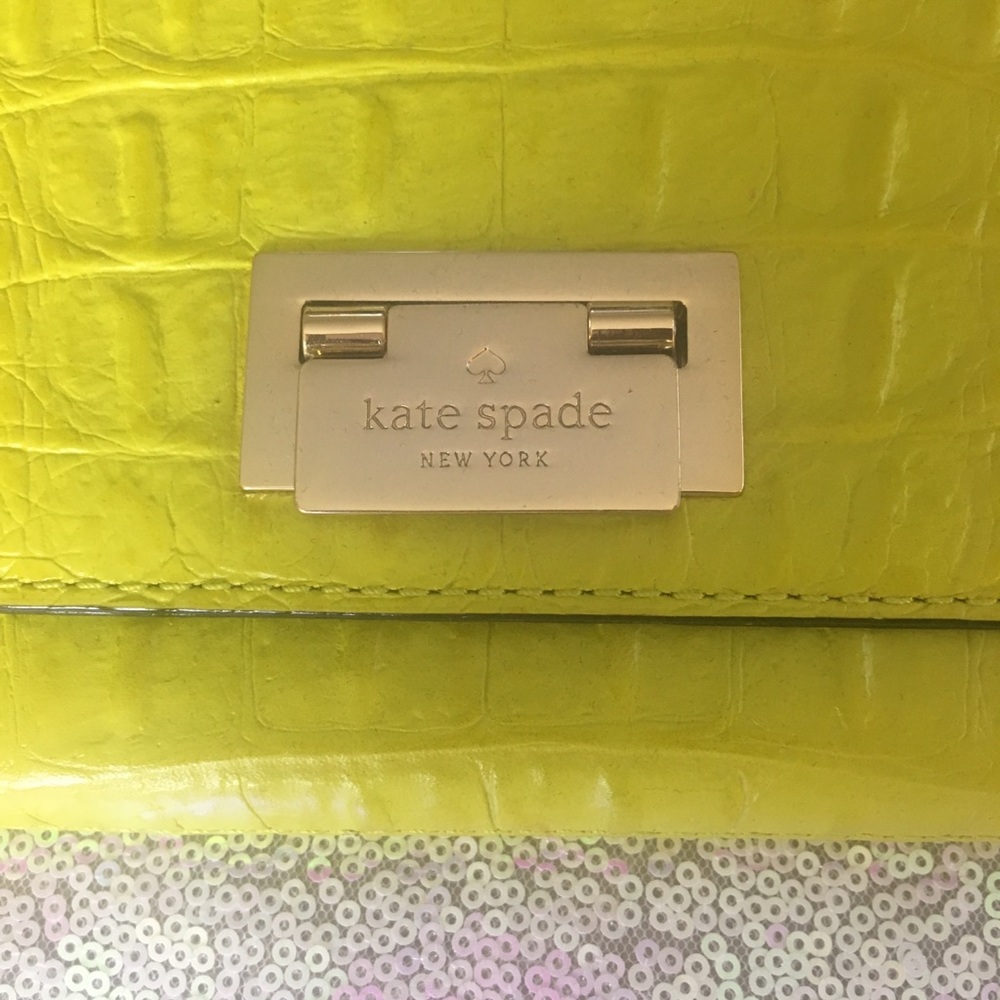 Lime green Kate Spade clutch with straps - Picture 3 of 6